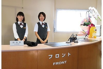 フロント